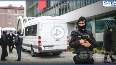 بالفيديو || بسكين وقضيب حديدي.. رجل يهاجم الأطباء بمركز صحي غرب اسطنبول