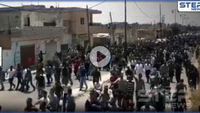 بالفيديو|| "ضبي كلابك يا إيران".. مظاهرة بالآلاف في بصرى الشام هي الأكبر من نوعها منذ أعوام