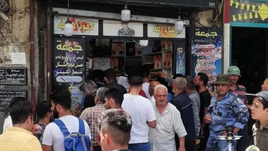 ازدحام على شراء المعسل مع انهيار الليرة السورية