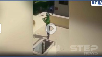 بالفيديو|| لحظة قتل الأمن المصري رجلاً "أخضر" غريب اقتحم مبنى الإنتاج الإعلامي وأثار فوضى