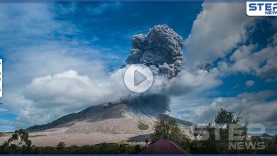 بالفيديو|| بركان إندونيسيا المدمر.. يعود للثوران من جديد وينفث أعمدة دخان بارتفاع 5 ألاف متر