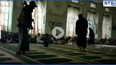 بالفيديو|| محوّلين المسجد إلى قاعة احتفال... جماعة الحوثي ترقص داخل مسجد بعد مضغ "القات"
