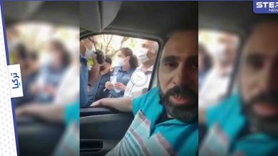 بالفيديو|| لاجئ سوري يوثق لحظة ضربه والاعتداء عليه من شرطي تركي أمام زوجته وابنته