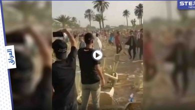 بالفيديو|| "معركة أم الكراسي"... الأهالي يطردون مرشحي الانتخابات البرلمانية العراقية