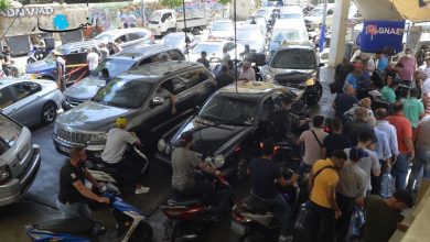جرحى وإطلاق رصاص داخل محطات الوقود في لبنان (فيديو)
