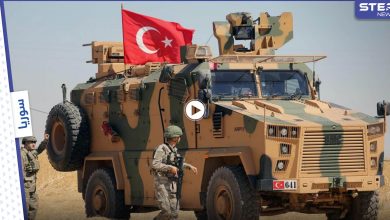 بالفيديو || عربة للجيش التركي تدهس رجلاً في مدينة إدلب وتُكمل طريقها