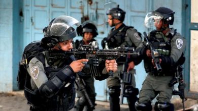 بالفيديو || الشرطة الإسرائيلية تقتل فلسطيني نفّذ عملية طعن قرب المسجد الأقصى