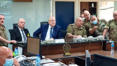 وزير الدفاع اللبناني يتحدث عن قرار بشأن قاضي تحقيقات انفجار مرفأ بيروت