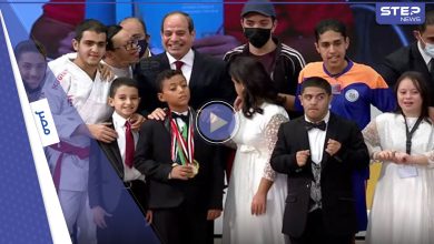 بالفيديو|| حلّقت بالهواء.. الرئيس المصري يفاجئ طفلة ويحقق حلمها الذي كان مستحيلاً