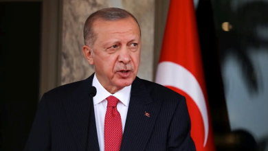 أردوغان يتعهد بمعاقبة فئة من المواطنين "يتسببون بالأزمة الاقتصادية"