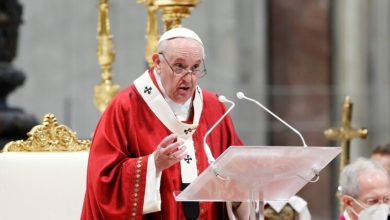 البابا فرنسيس يخص سوريا واليمن في رسالته بعيد الميلاد ويحذّر من "وضعٍ صعب" لم يعرفه لبنان
