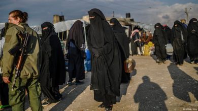 100 عائلة عراقية تغادر مخيم الهول بريف الحسكة إلى الموصل