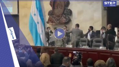 بالفيديو|| لحظة هرب مرشح رئاسة برلمان هندوراس من خلف المنصة أثناء تأدية اليمين الدستورية