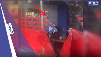بالفيديو|| سائق يقتحم مطعم هندي بالكويت محطماً واجهته بشكل كامل ومثيراً فزع الزبائن والكشف عن السبب