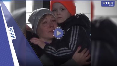بالفيديو|| لحظات وداع الأطفال لآبائهم تشعل القلوب في محطة قطار كييف.. وهكذا يعيش الناس تحت الأرض في أوكرانيا