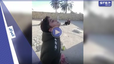 فيديو لـ أب عراقي يستعرض مهاراته في القنص على ابنه يشعل موجة غضب بين العراقيين