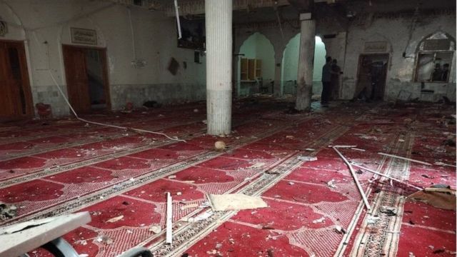 انهيارات في المسجد الذي ضربه تفجير بباكستان