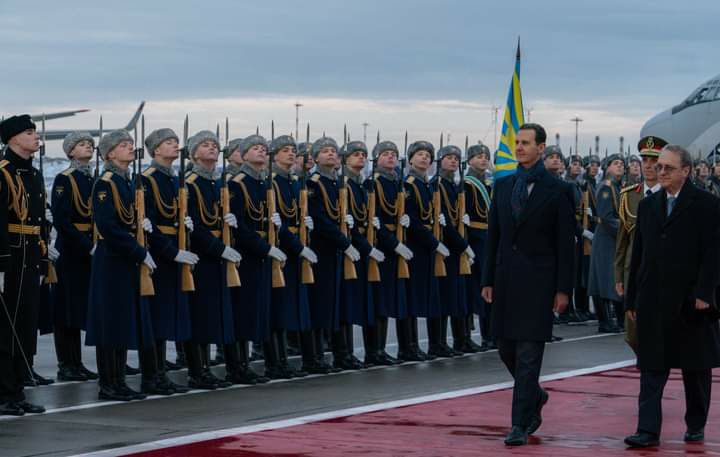 شاهد|| بشار الأسد يصل إلى موسكو في زيارةٍ رسمية