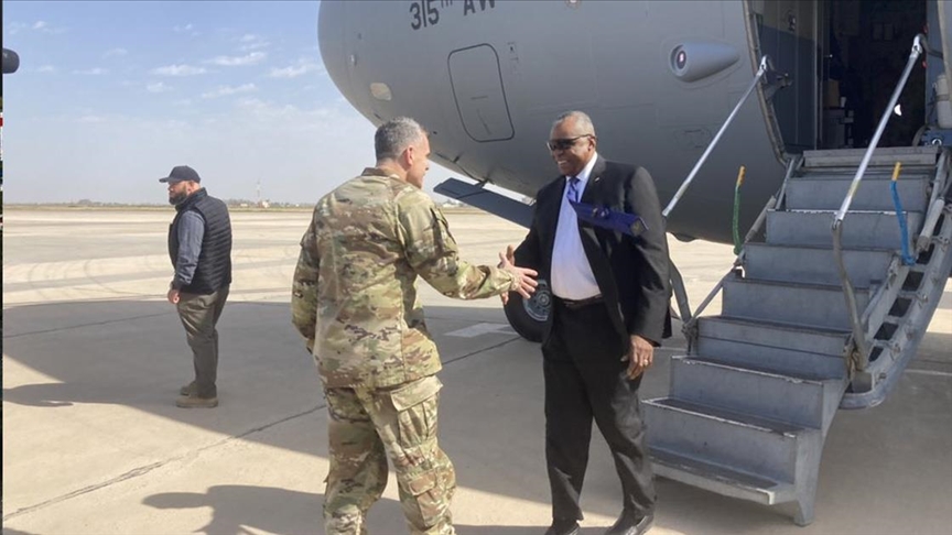 وزير دفاع أمريكا يصل العراق