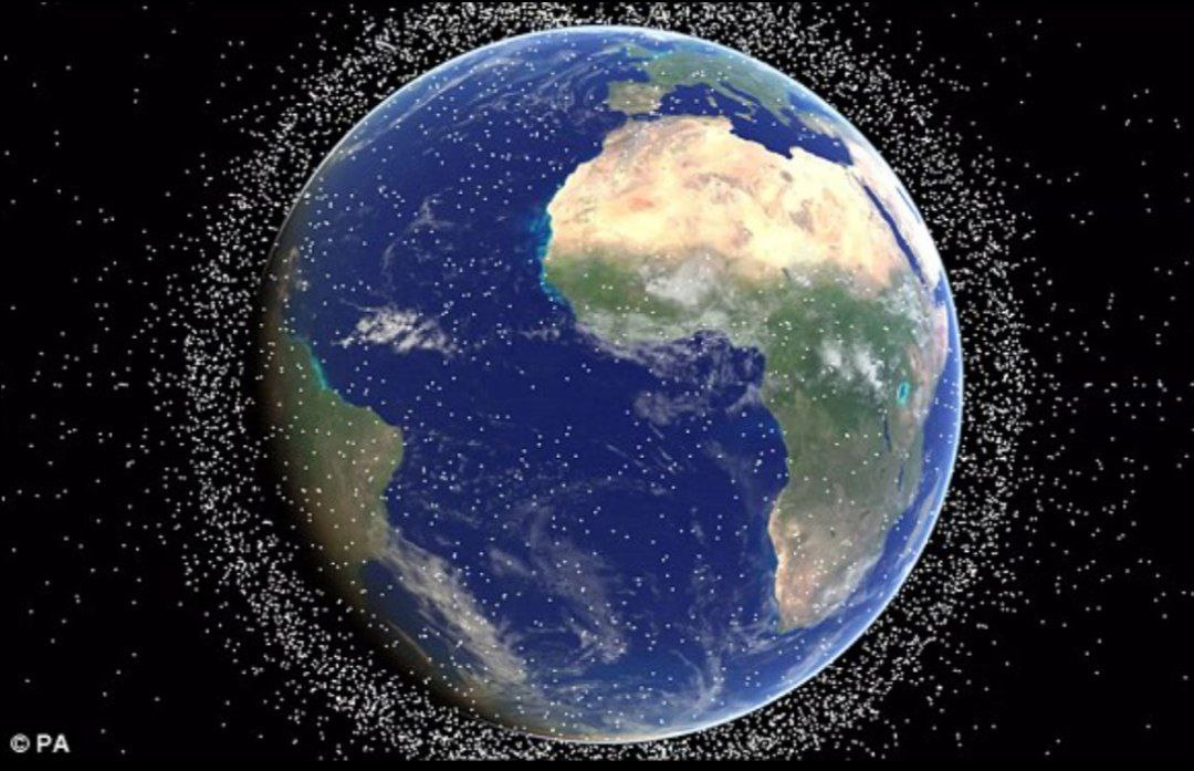 شاهد|| خريطة تفاعلية تكشف عن خردة فضائية تدور حول الأرض قد تسقط في أي وقت 