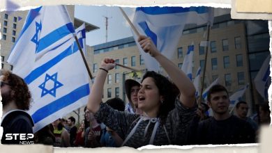بالفيديو|| إسرائيليات ينضمن احتجاجات "غنائية" نكاية بيهود متشددين يطالبون بفصل الجنسين