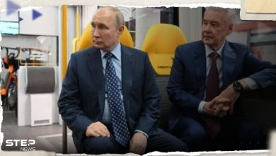 الرئيس بوتين في إحدى عربات القطار