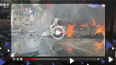 لحظة سقوط صاروخ على سوق بمدينة شرق أوكرانيا ويوقع قتلى وجرحى