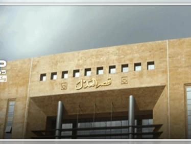 عاد من إيران.. الاشتباه بإصابة مسؤول في طرابلس بكورونا وحالة هلع في المدينة