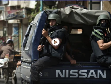 الفرح تحول إلى كارثة.. سيارة مسرعة تدهس شاب وفتاة في عرس مصري والداخلية تكشف الملابسات (فيديو)