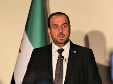 بعد دعوة بيدرسون لخطوة جديدة بشأن سوريا.. رئيس الائتلاف يغرّد بالروسية ويتحدث عن "خطرٍ حقيقي"