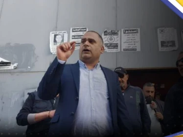 مسؤول لبناني يقتحم مصرفاً مطالباً بحل مشكلة "المودعين" ويتوعد بالمزيد (فيديو)