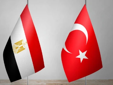 بعد تعليق العلاقات.. أول اتصال بين وزير الخارجية التركي ونظيره المصري