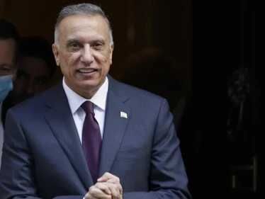 الكاظمي يتوعد مفسدي قطاع الكهرباء بالمحاسبة ويكشف أرقاماً فلكية هدرت فيه منذ 2003