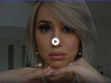 بالفيديو|| اليوتيوبر الجزائرية مونيا هيلالي تصف مشاهدتها للرسول (ص) في المنام بطريقة غريبة وتثير الجدل بين المتابعين