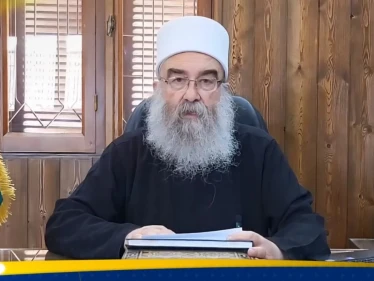 حكمت الهجري يهاجم حكومة دمشق.. ويطالب بتحرك عاجل لإنقاذ السويداء