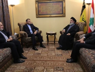 إيران تتحدث عن "بروتوكولات رسمية" لإرسال النفط إلى لبنان