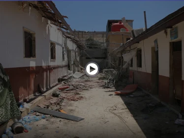 الدمار الذي خلفه القصف الصاروخي على مستشفى الشفاء بمدينة عفرين شمال حلب
