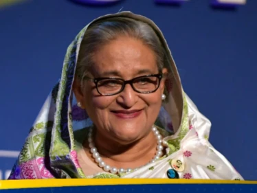 "المرأة الحديدية" تدخل على خط أزمة أوكرانيا.. من هي الشيخة حسينة الأطول حكماً في العالم؟
