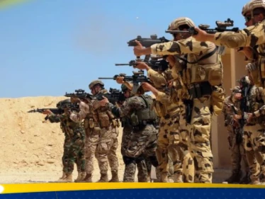 بالفيديو | الجيش المصري ينفّذ تدريبًا بالذخيرة الحية لاقتحام أهداف معادية في المنطقة الغربية - وكالة ستيب نيوز