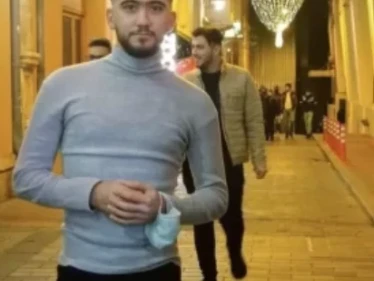جريمة مروعة بحق شاب سوري.. أتراك يقتحمون شقته بإسطنبول ويطعنونه حتّى الموت (فيديو)
