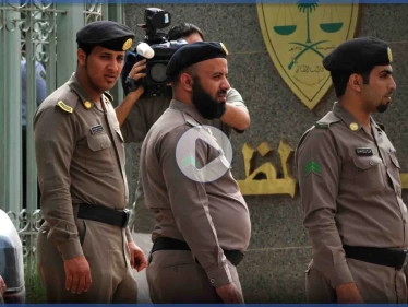 بالفيديو|| سائق مخمور دهس ضحيته مرتين حتى تأكد من الإجهاز عليه والسلطات السعودية تصرح