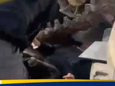 بالفيديو|| دبابة سورية تدهس صحفيا على الهواء أثناء تغطية تطورات حلب - وكالة ستيب نيوز