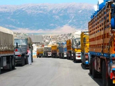 التوصل لاتفاق حول مشكلة الشاحنات العالقة على الحدود السورية الأردنية