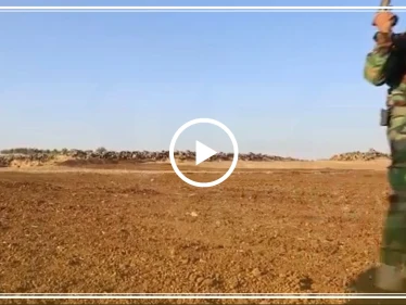شاهد بالفيديو|| حركات بهلوانية لـ القائد "أبو عمشة"، ماذا لو أخطأ!؟