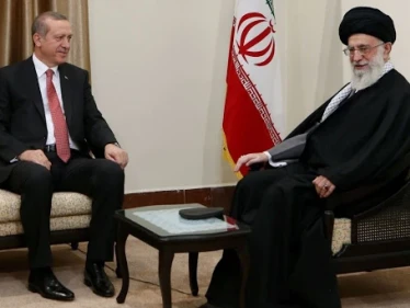 تحريض من أنقرة أم تهدئة؟.. أردوغان يتباحث هاتفياً مع روحاني حول عدّة ملفات
