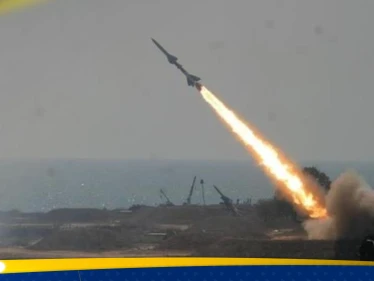 صواريخ حوثية جديدة على مدمرة أمريكية في البحر الأحمر