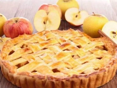 طريقة عمل فطيرة التفاح في 10 دقائق