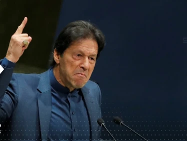 بعد إخفاق الشرطة الباكستانية في اعتقال عمران خان.. ما القضايا التي يواجهها رئيس الوزراء السابق؟