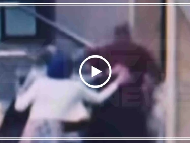 شاهد بالفيديو|| إسترالي متطرف يهاجم بوحشية امرأة محجبة كاد أن يقتلها مع جنينها
