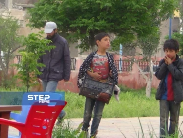 خاص || نتيجة لتردي الوضع المعيشي.. سبعون بالمئة من أطفال الرقة خارج مقاعد الدراسة!!